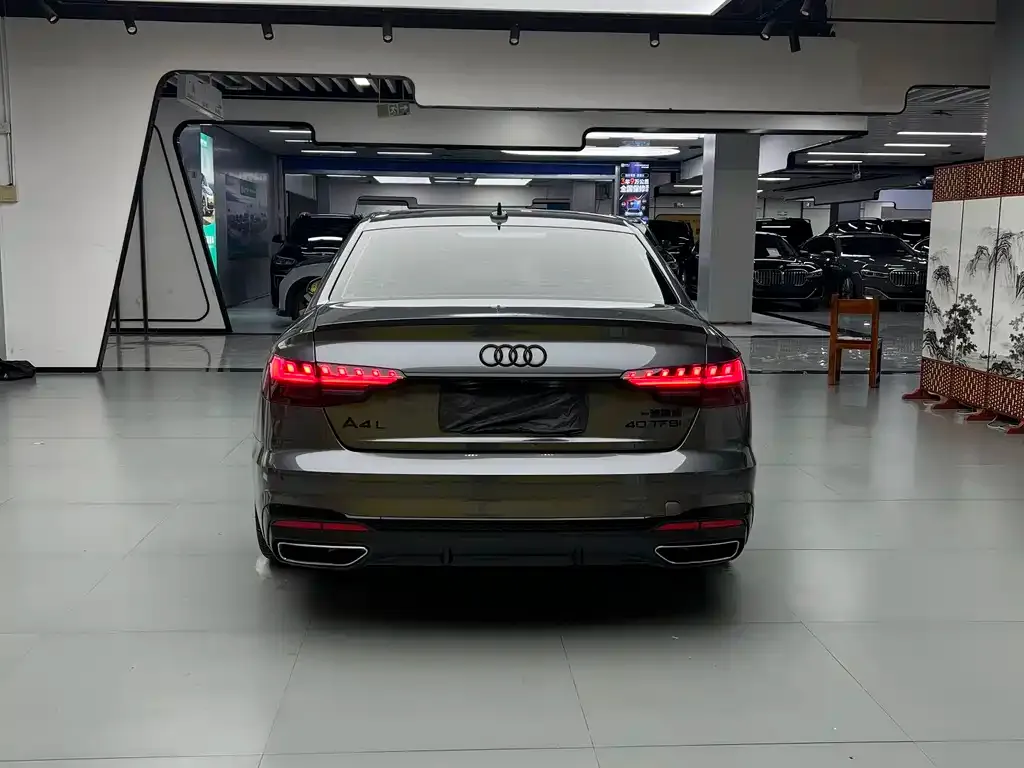 Audi A4L — фото 6