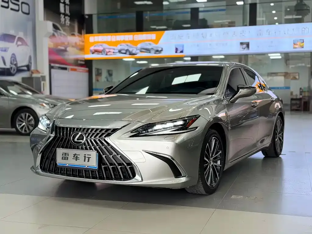 Lexus ES 2024 из CN, фото 1