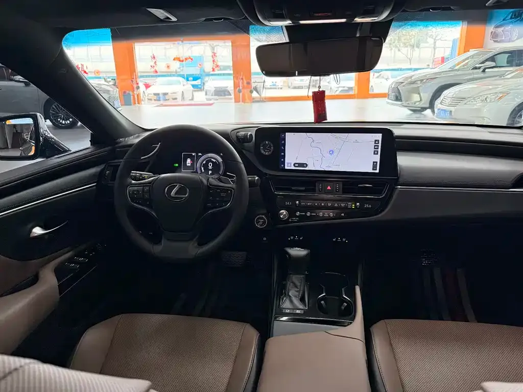 Lexus ES 2024 из CN, фото 9