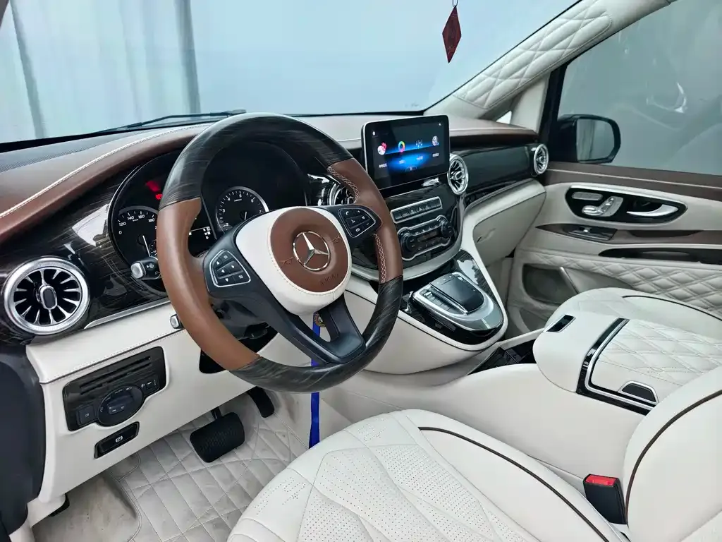 Mercedes-Benz Vito 2023 из CN, фото 9