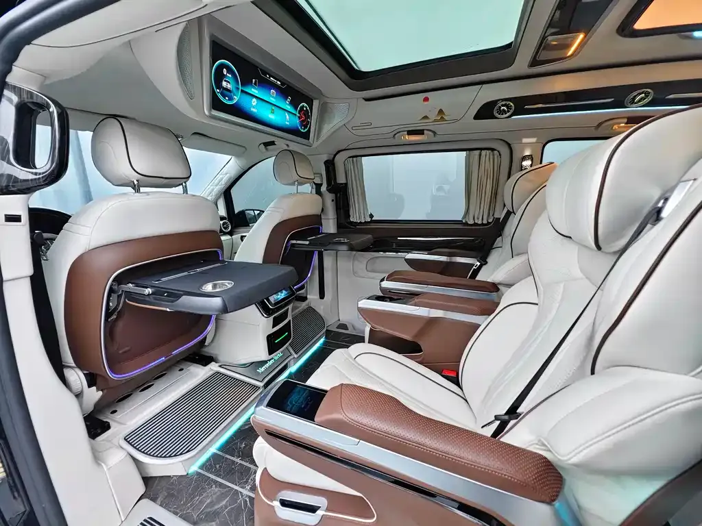 Mercedes-Benz Vito 2023 из CN, фото 7