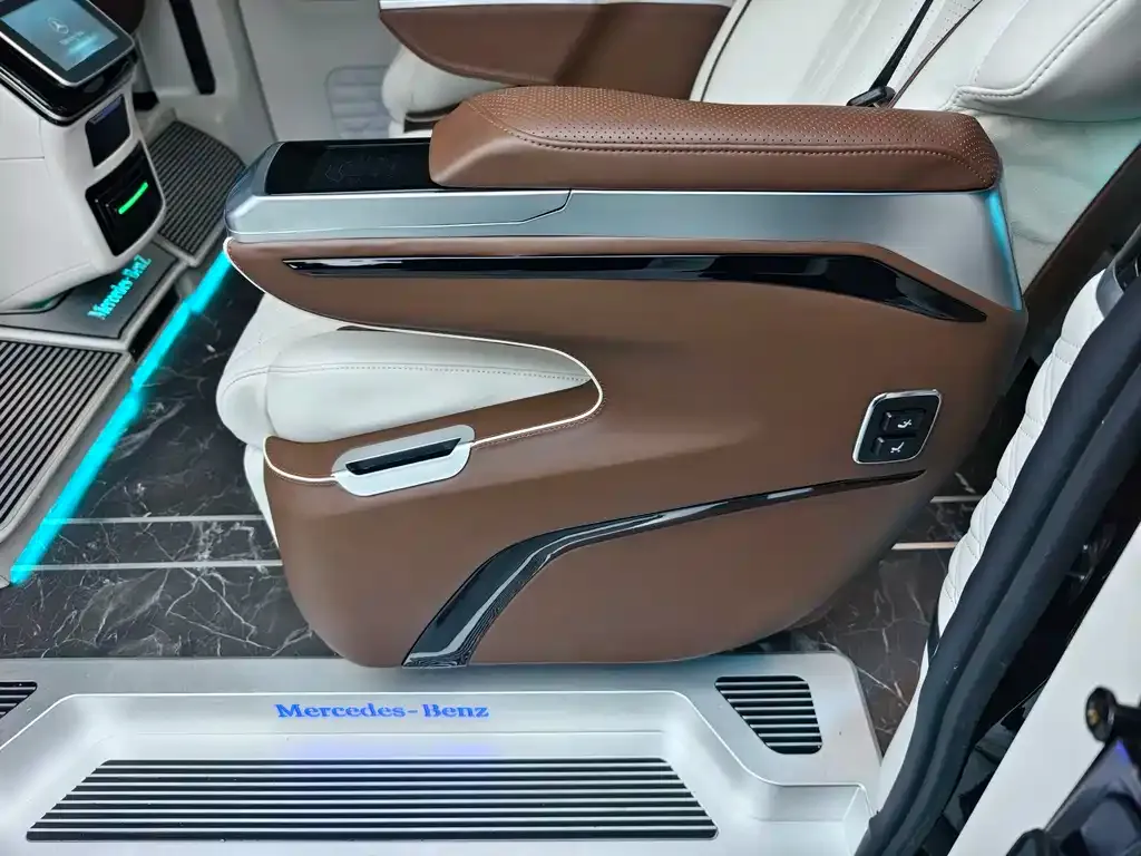 Mercedes-Benz Vito 2023 из CN, фото 6
