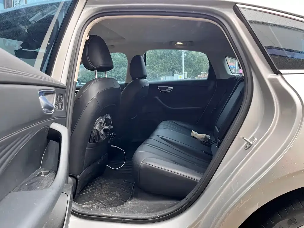 Roewe D7 2025 из CN, фото 2
