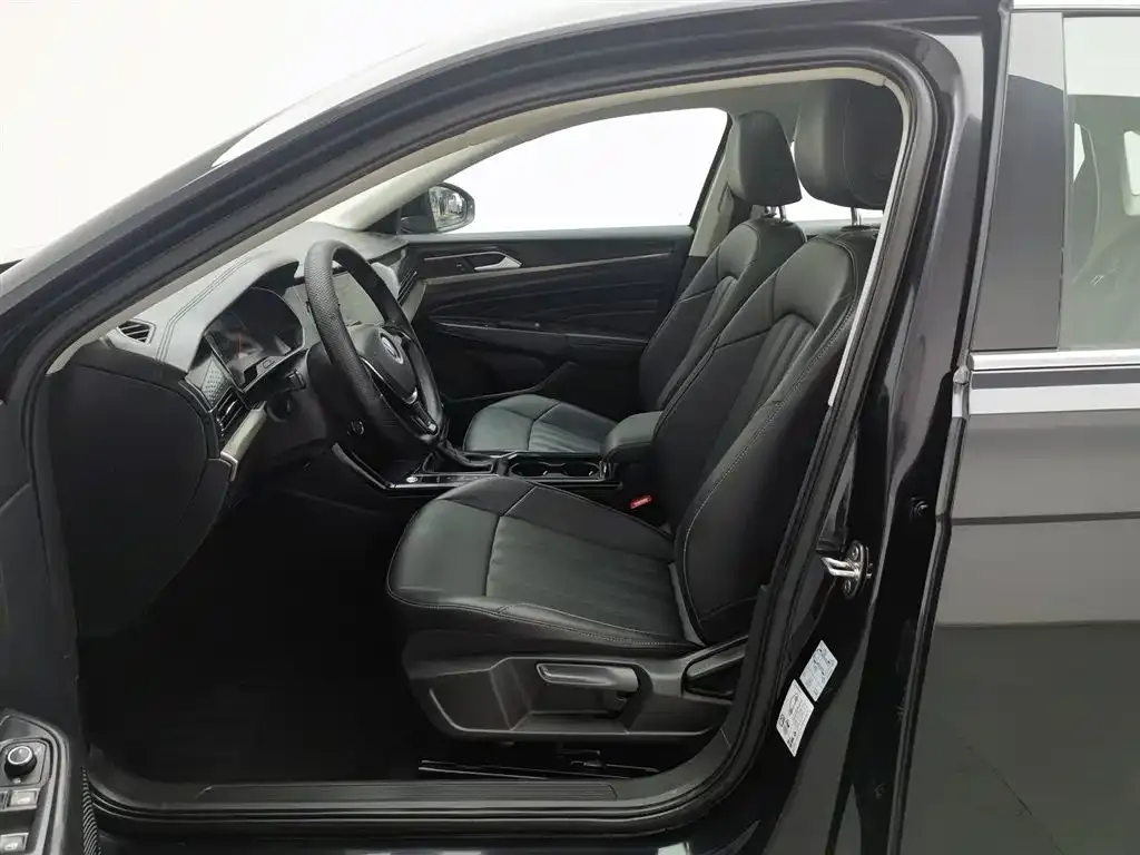 Volkswagen Passat 2021 из CN, фото 7