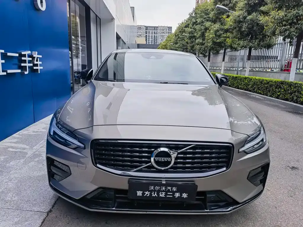 Volvo S60 2021 из CN, фото 10
