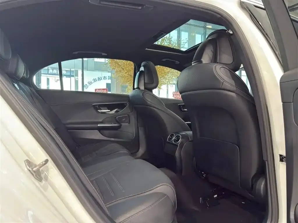 Mercedes-Benz C-Class 2023 из CN, фото 2