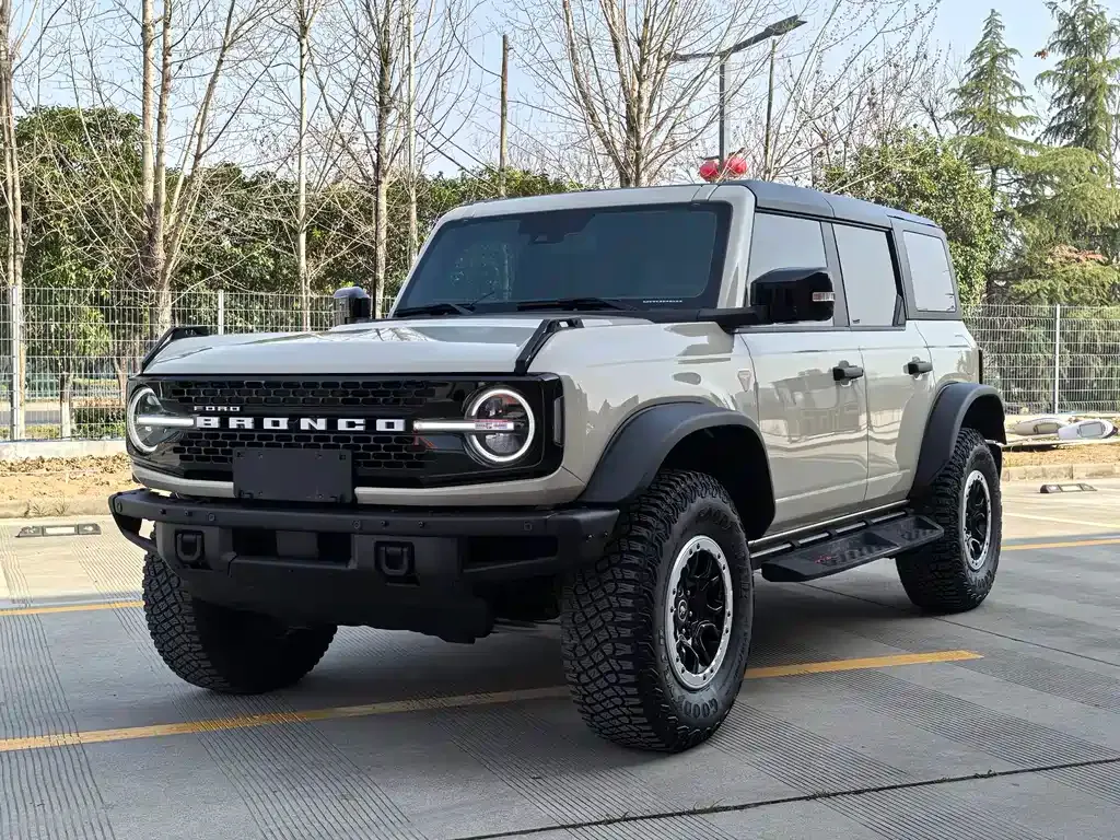 Ford Bronco 2025 из CN, фото 1