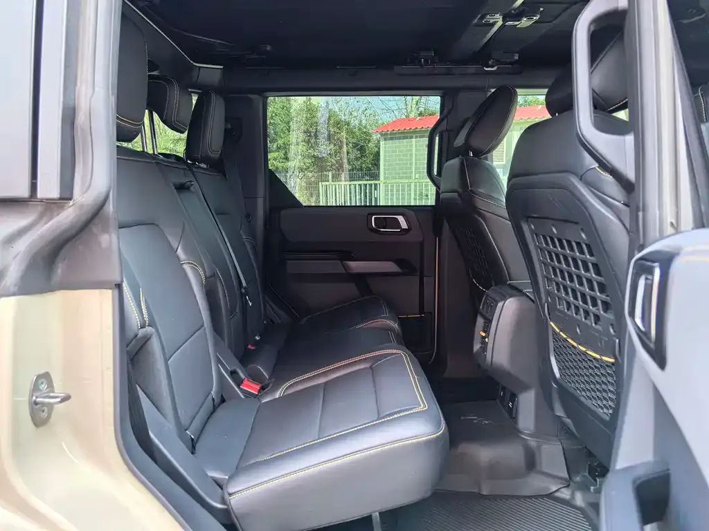 Ford Bronco 2025 из CN, фото 6