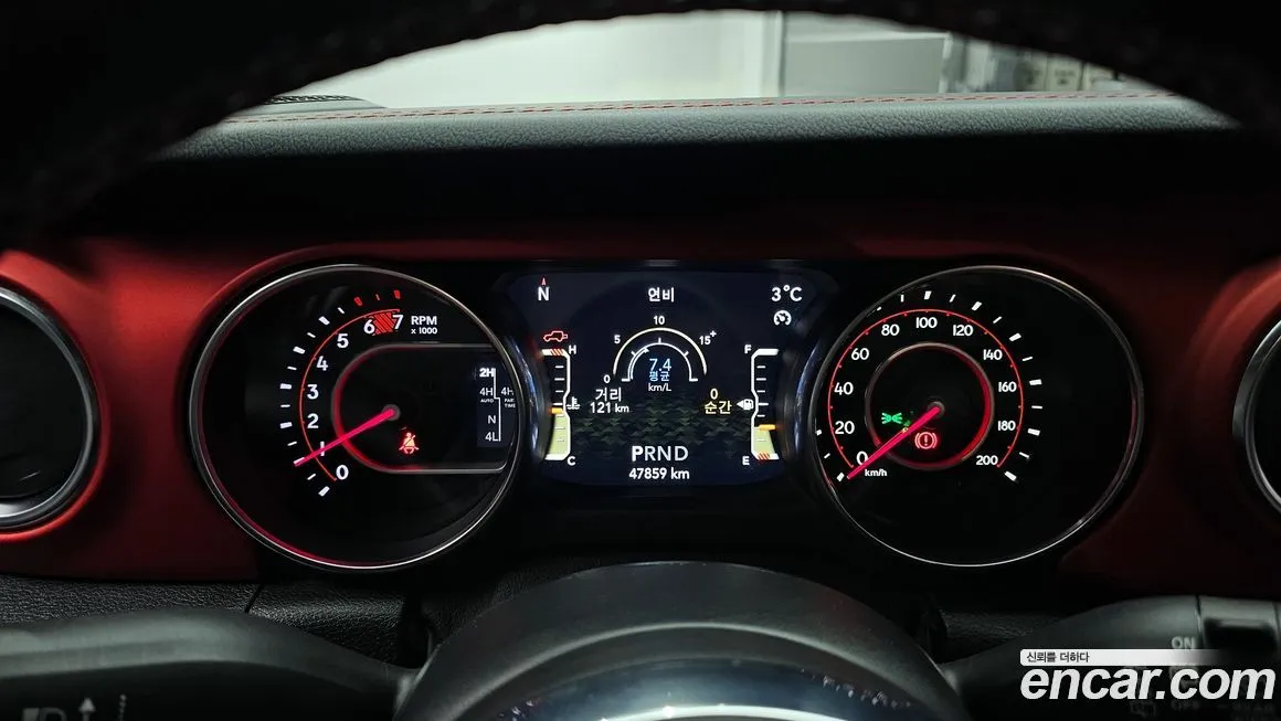 Jeep Wrangler 2021 из KR, фото 3