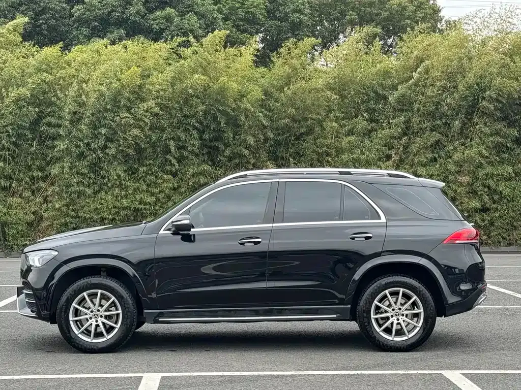 Mercedes-Benz GLE — фото 8