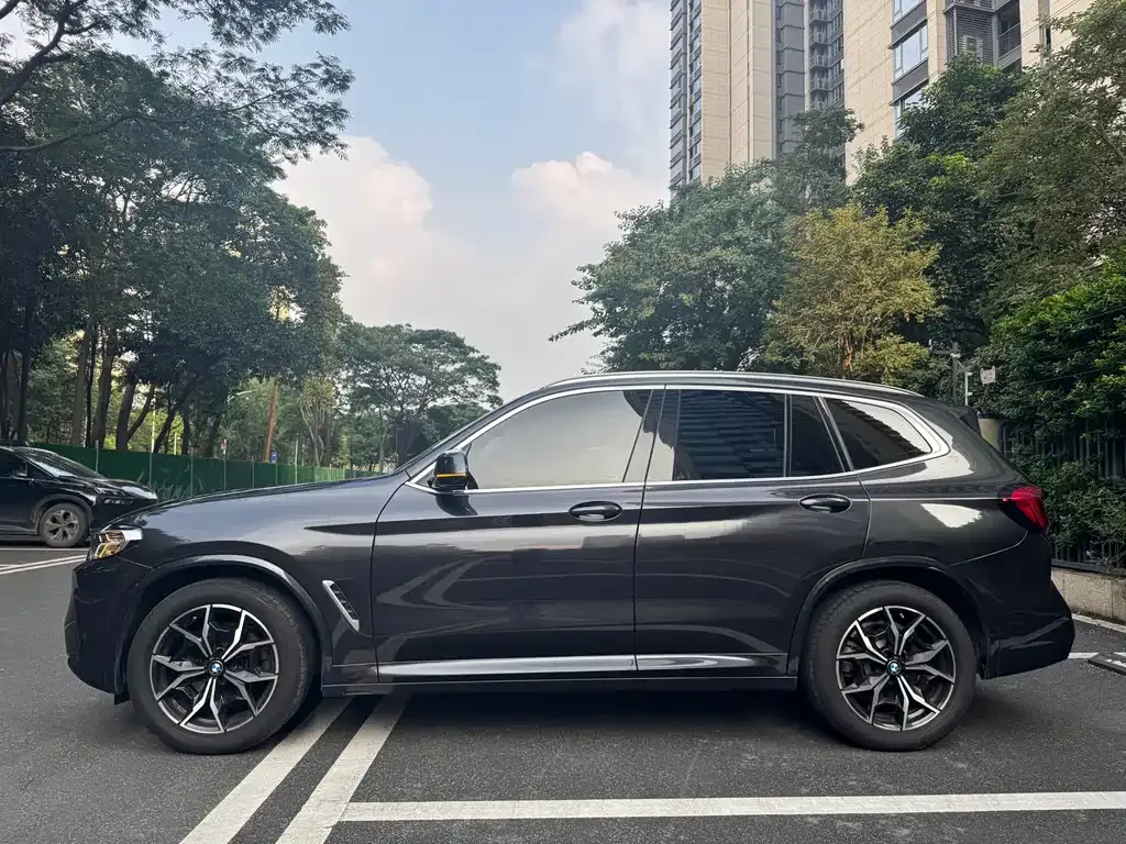 BMW X3 — фото 9