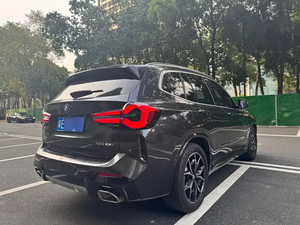 BMW X3 — фото 8