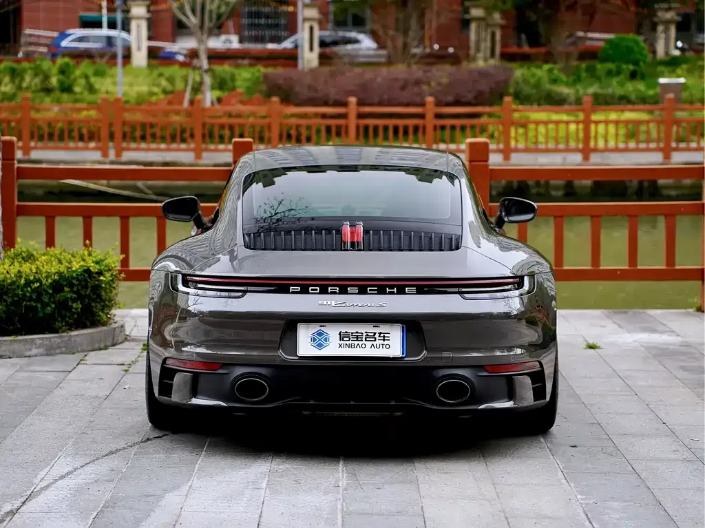 Porsche 911 2021 из CN, фото 9