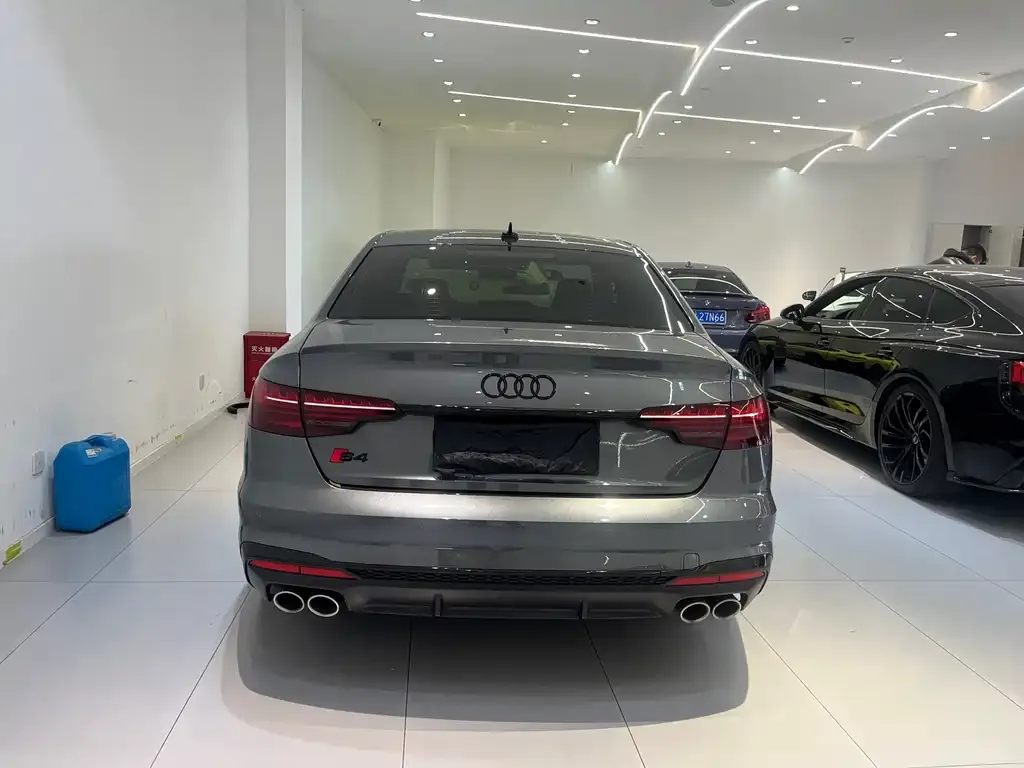 Audi S4 2023 из CN, фото 2