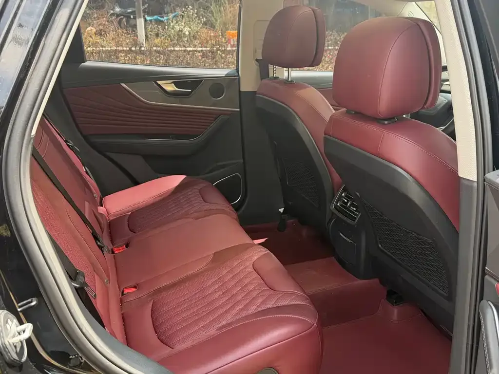 Hongqi HS5 2024 из CN, фото 2