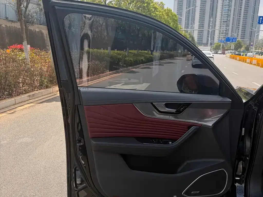 Hongqi HS5 2024 из CN, фото 3