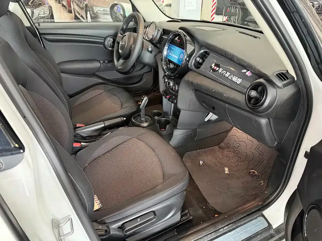 MINI Cooper (3-door) 2023 из CN, фото 9