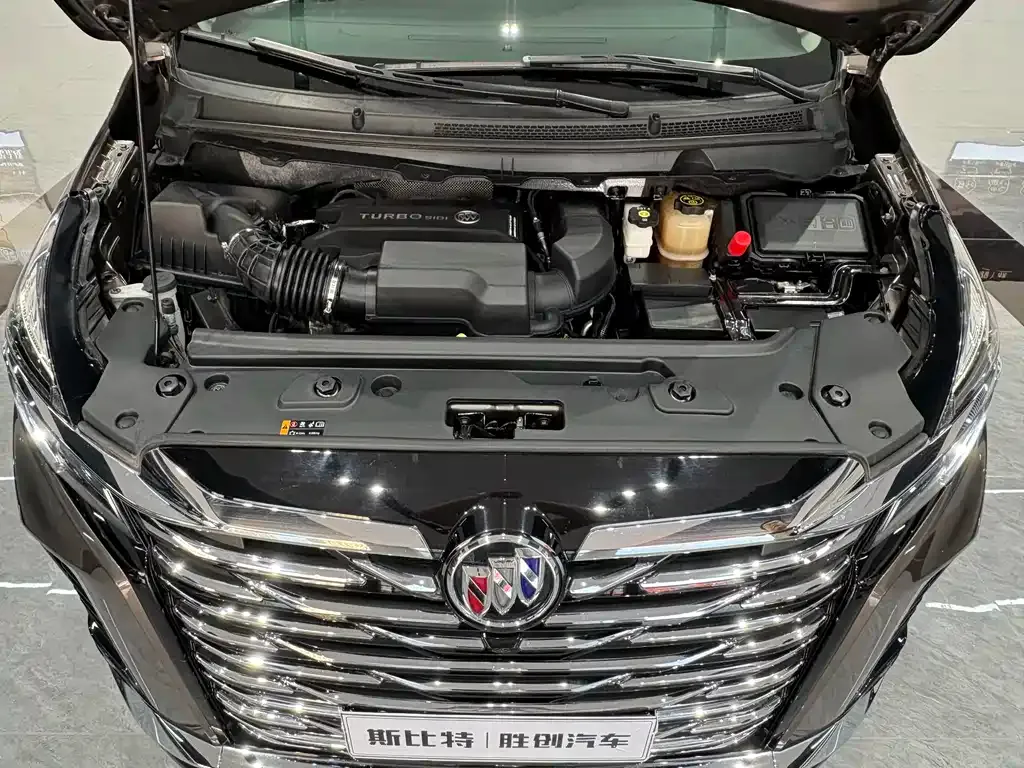 Buick GL8 2023 из CN, фото 7