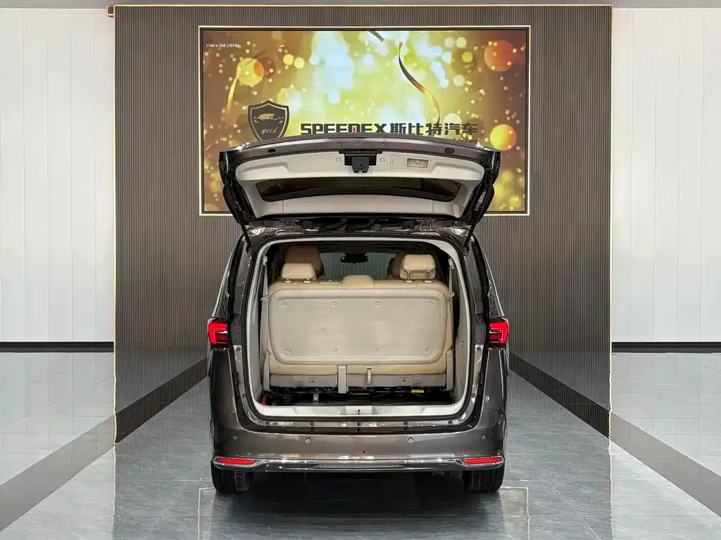 Buick GL8 2023 из CN, фото 10