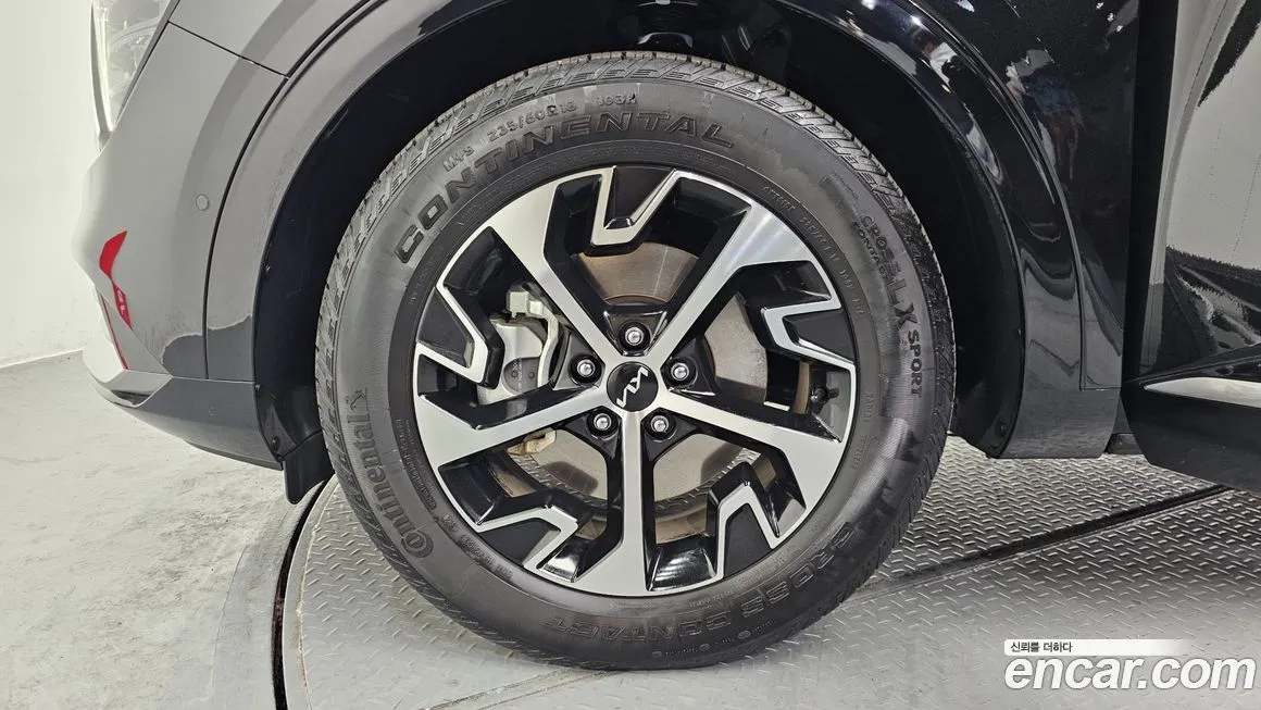 Kia Sportage — фото 9