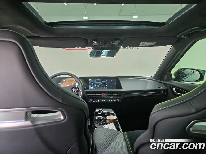 Kia EV6 2023 из KR, фото 3