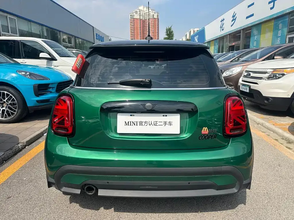MINI Cooper (3-door) 2023 из CN, фото 6