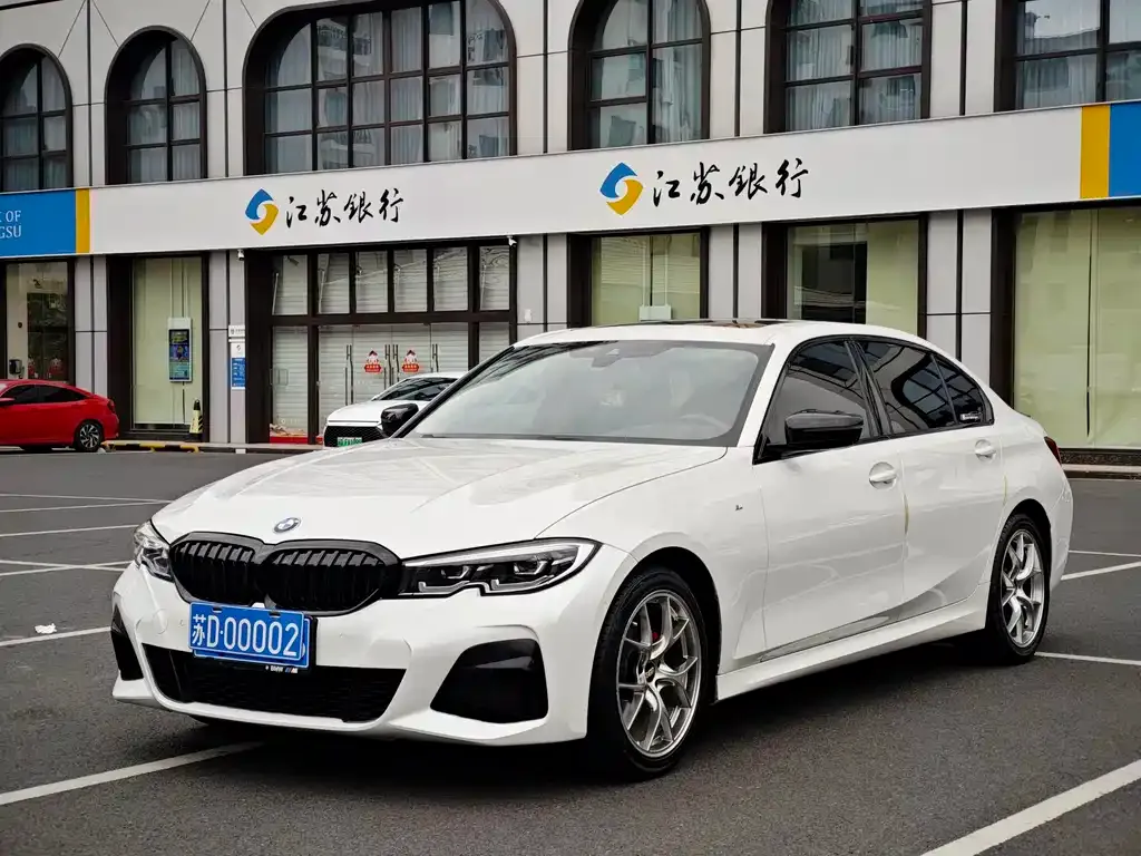 BMW 3 Series — фото 1