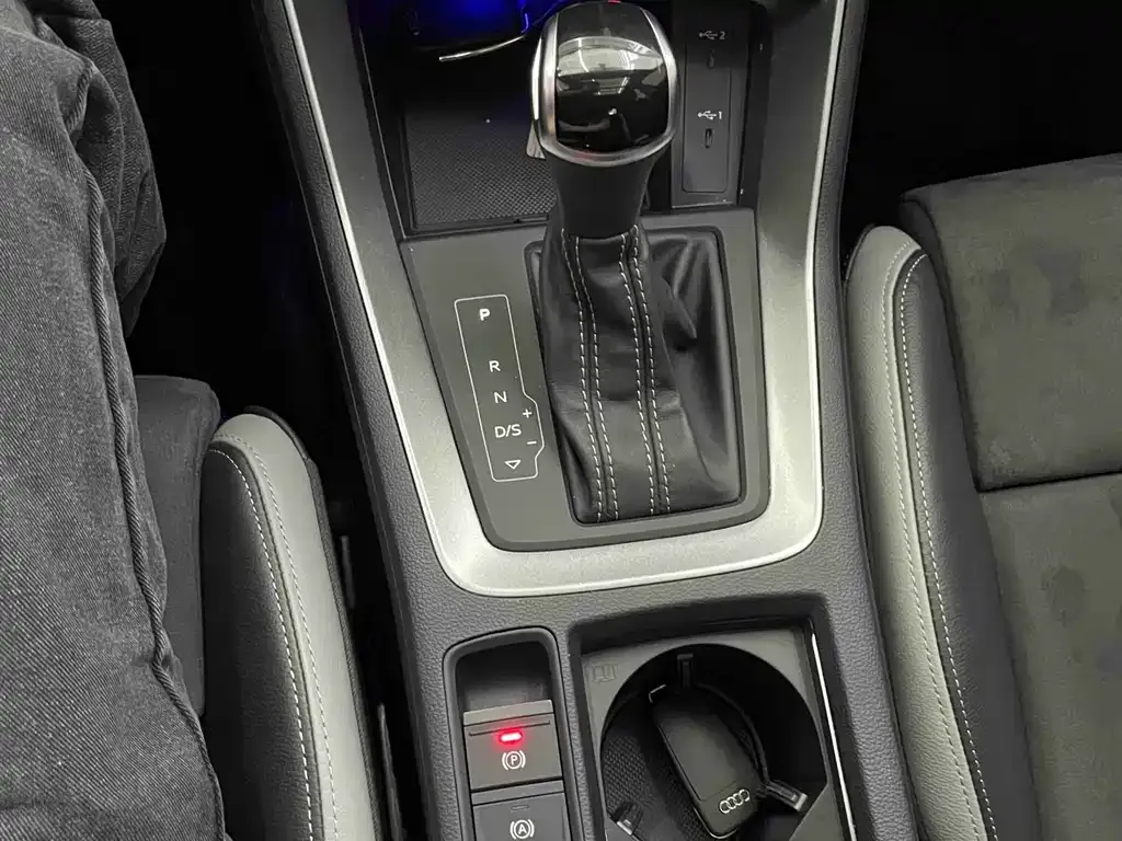 Audi Q3 2022 из CN, фото 10