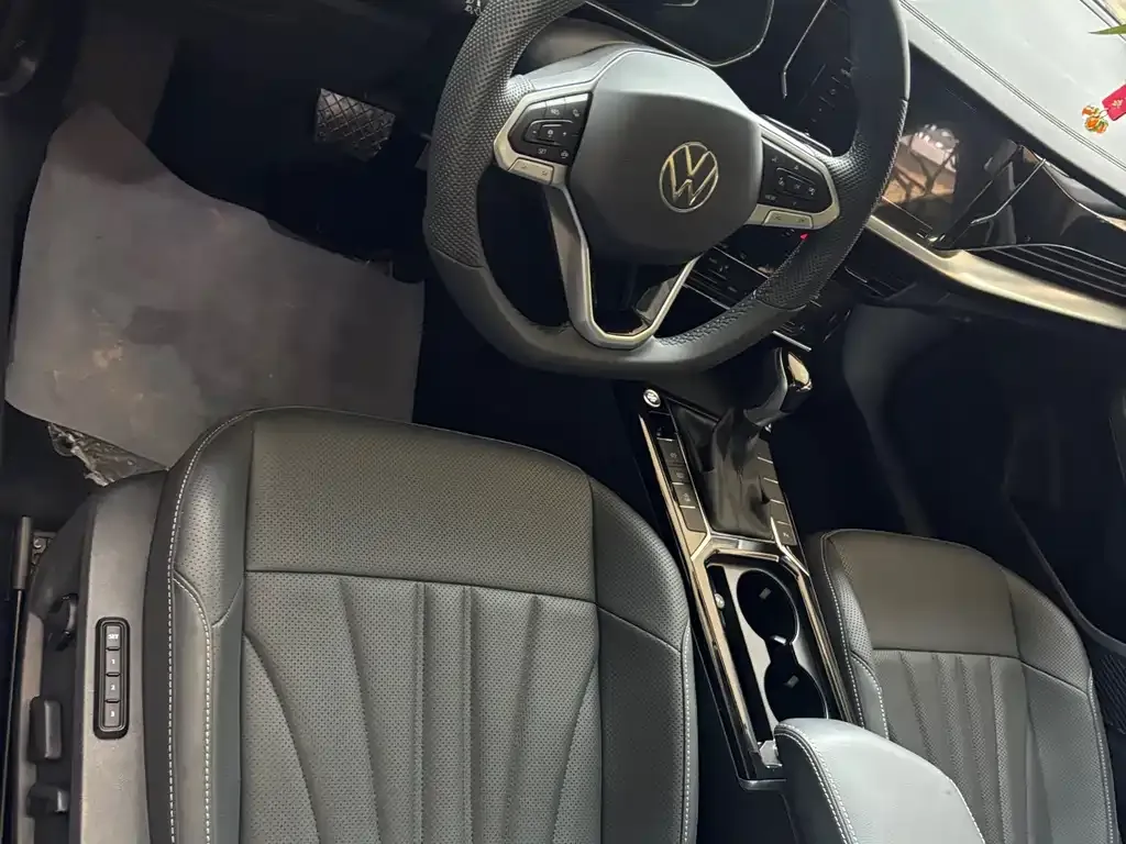 Volkswagen Passat — фото 7