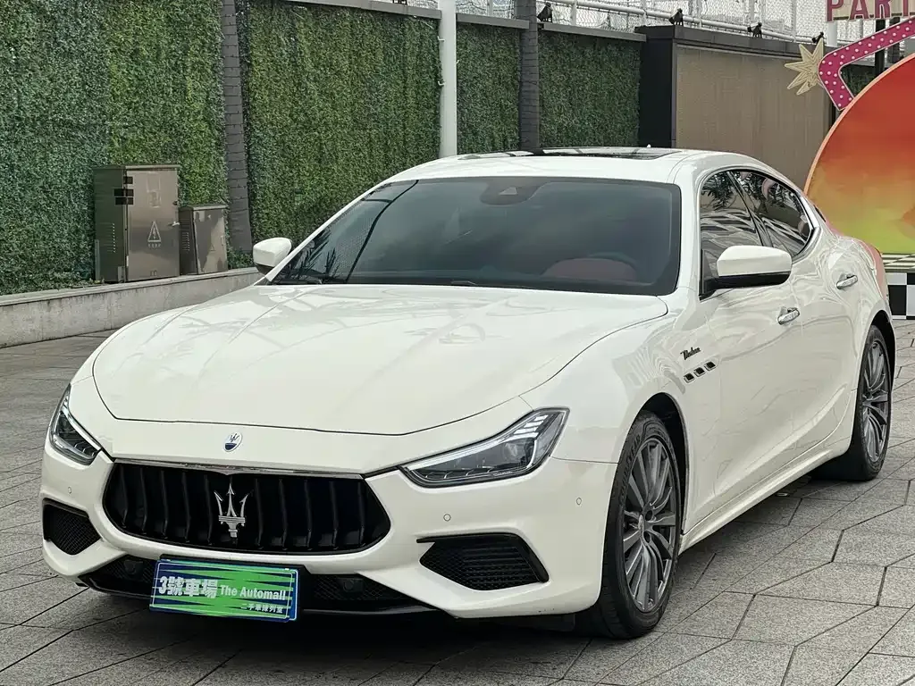 Maserati Ghibli — фото 1