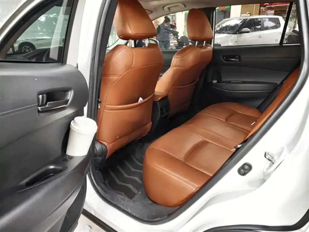 Toyota Corolla Cross 2022 из CN, фото 2