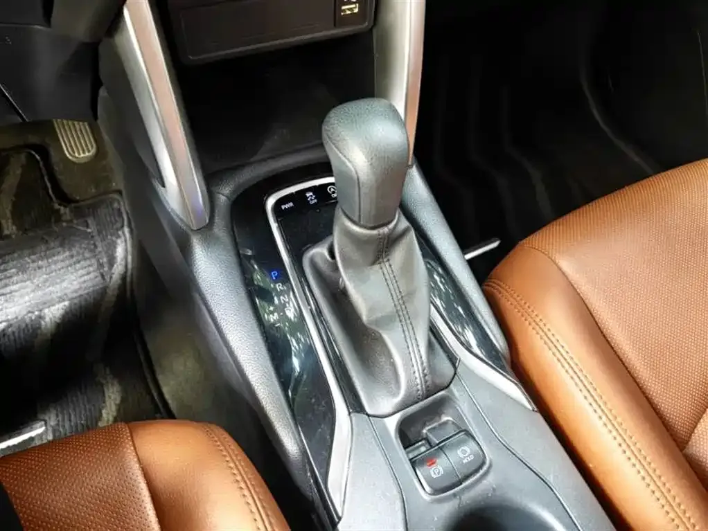 Toyota Corolla Cross 2022 из CN, фото 6