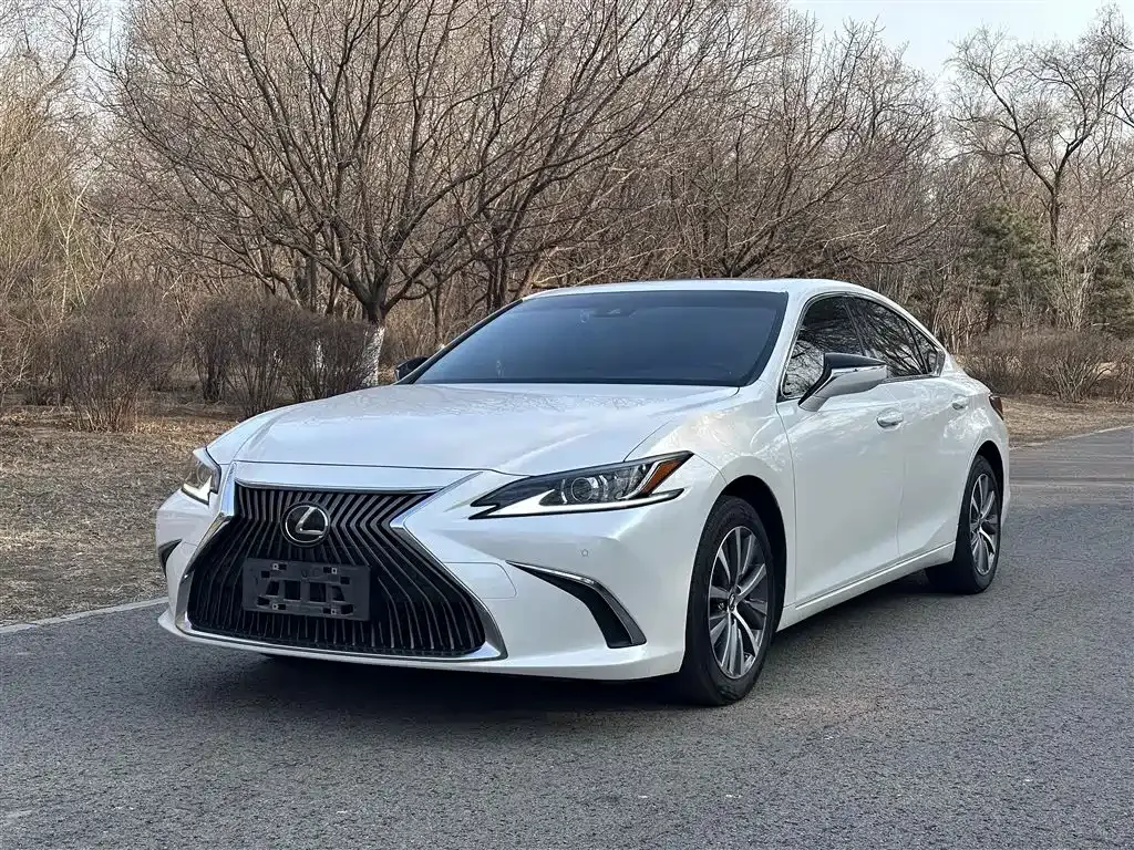 Lexus ES 2021 из CN, фото 1