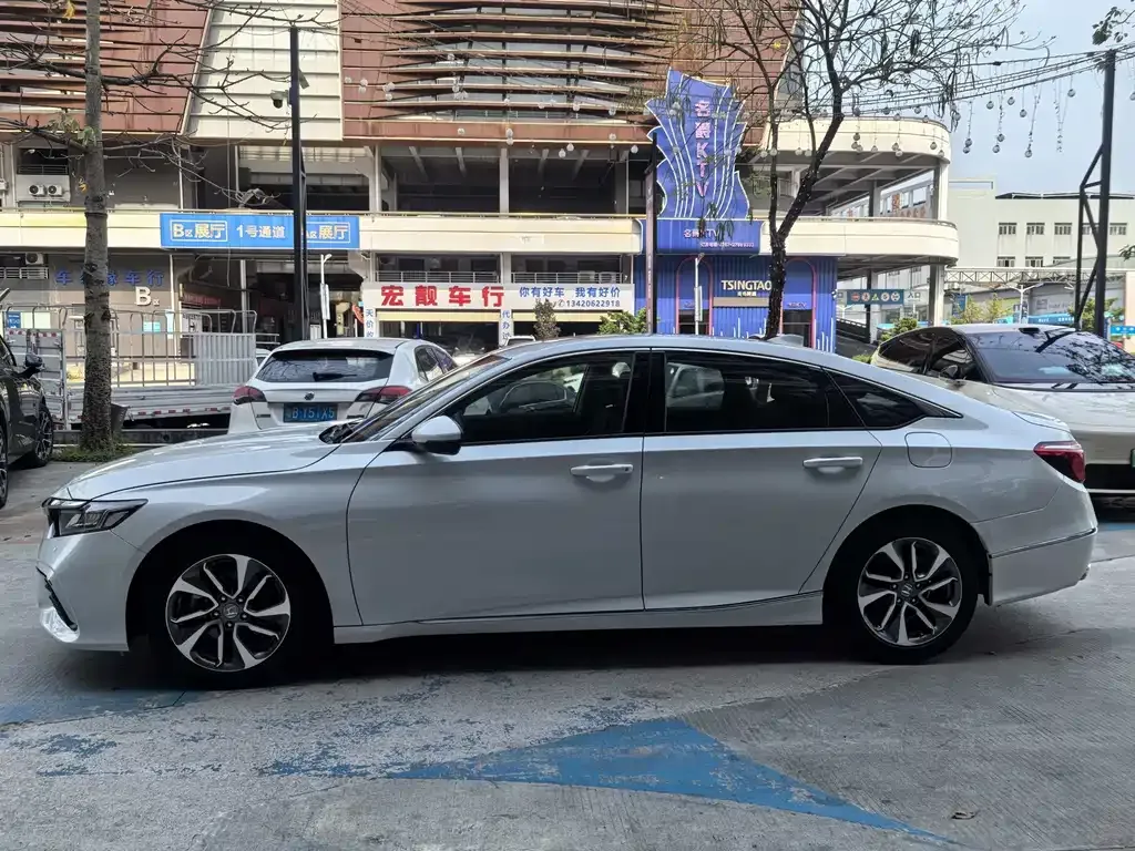 Honda Inspire 2021 из CN, фото 10