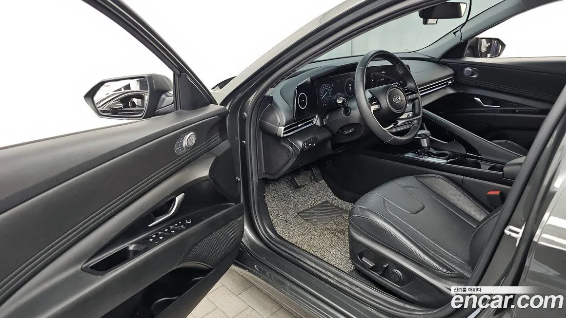Hyundai AVANTE — фото 3