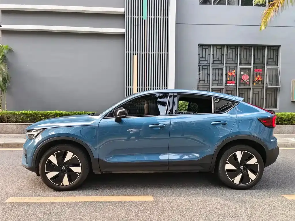 Volvo C40 2023 из CN, фото 8