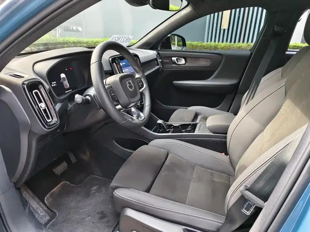 Volvo C40 2023 из CN, фото 5