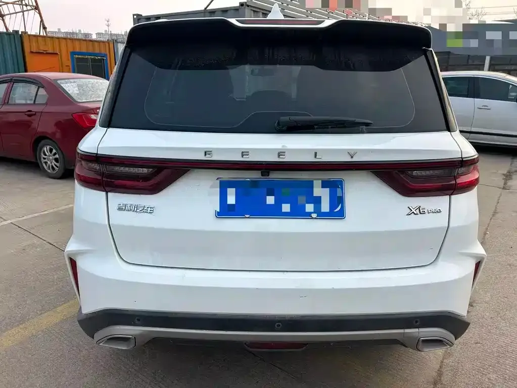 Geely Vision X6 — фото 10