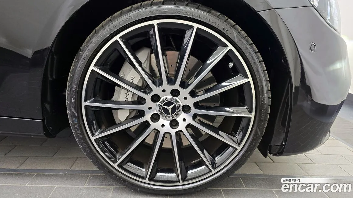 Mercedes-Benz E-Class 2023 из KR, фото 8