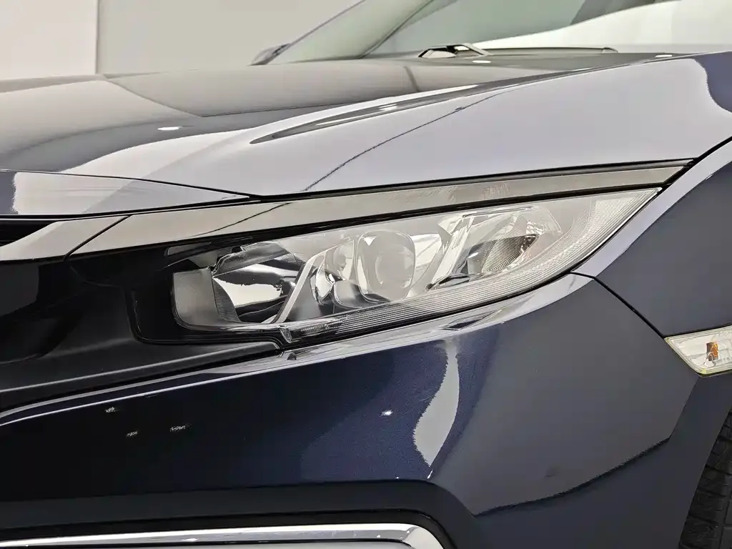 Honda Civic — фото 7