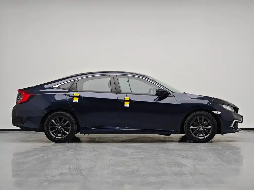 Honda Civic — фото 5