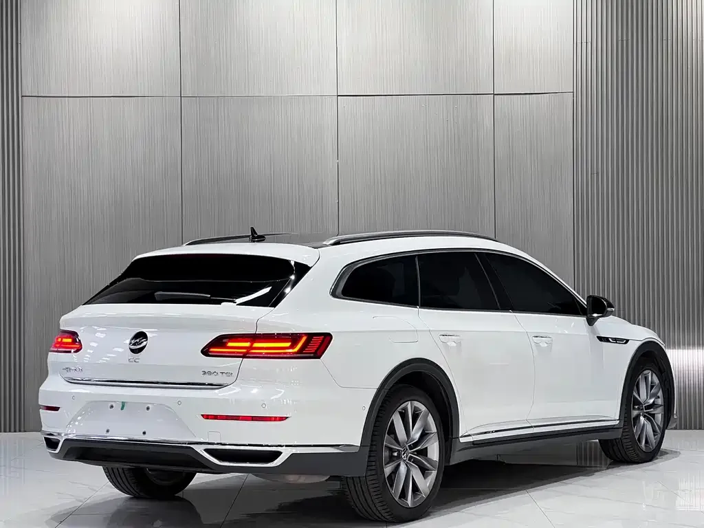 Volkswagen CC 2024 из CN, фото 6