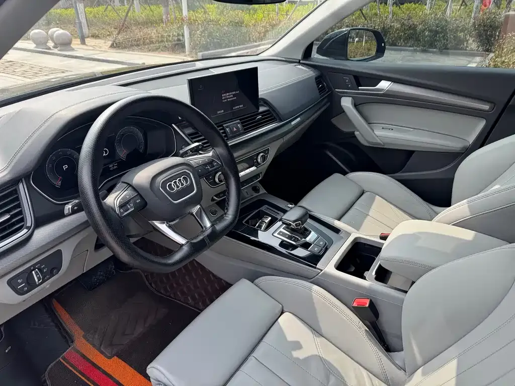Audi Q5L 2022 из CN, фото 3