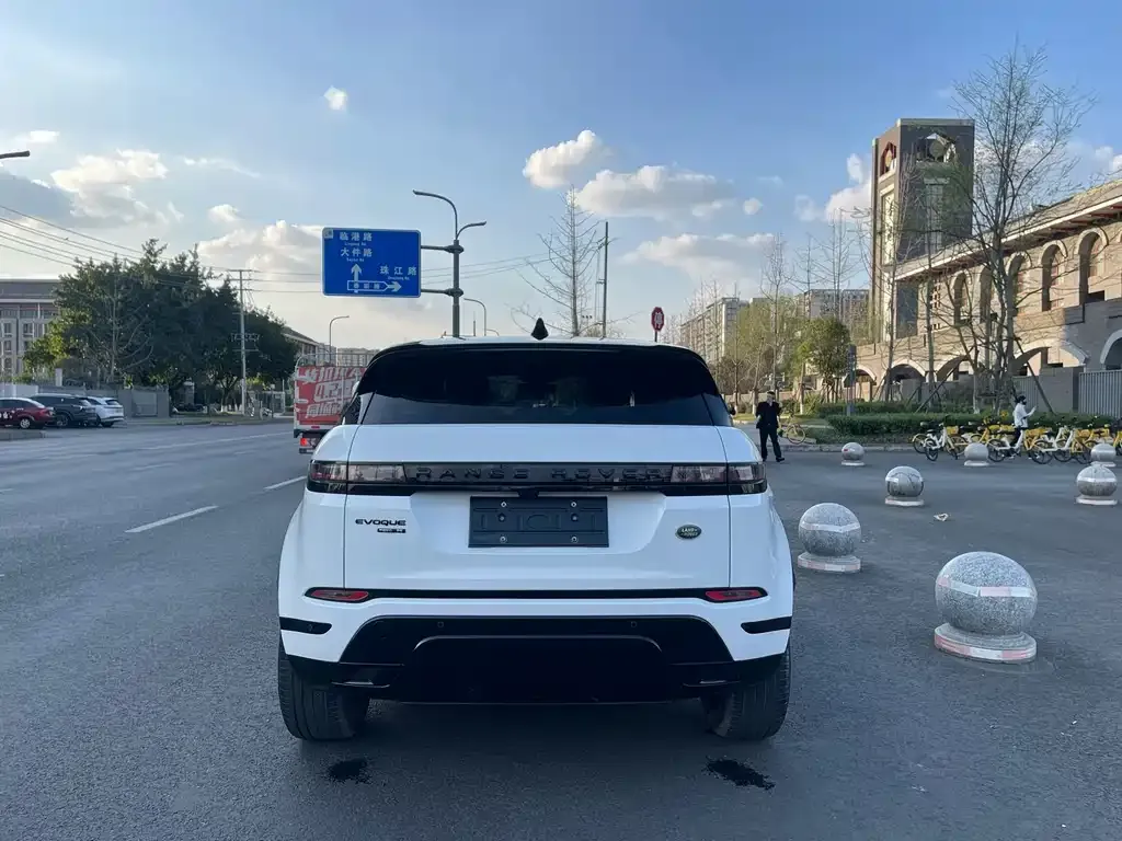 Land Rover Evoque — фото 7