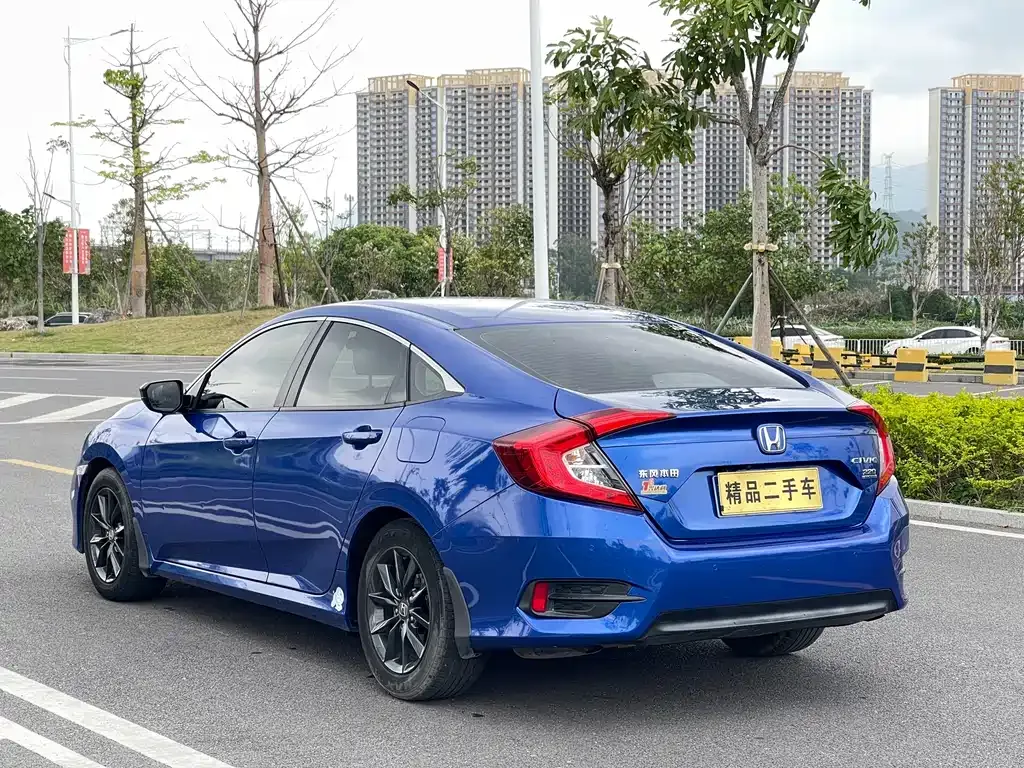 Honda Civic — фото 9