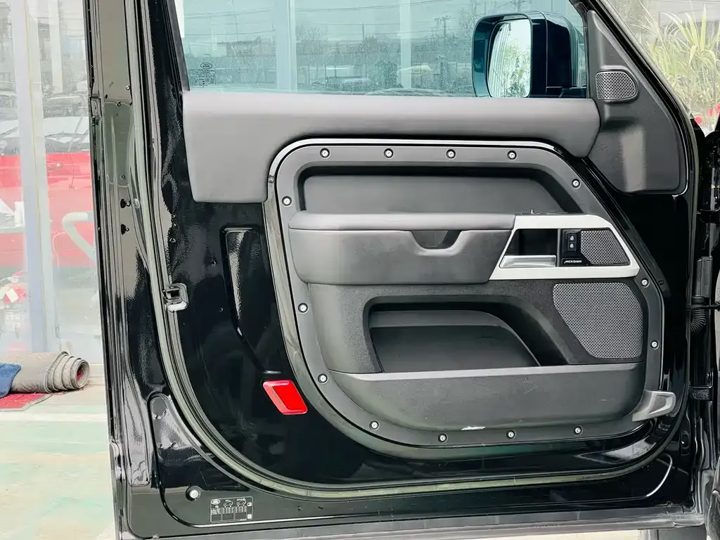 Land Rover Defender 2023 из CN, фото 5