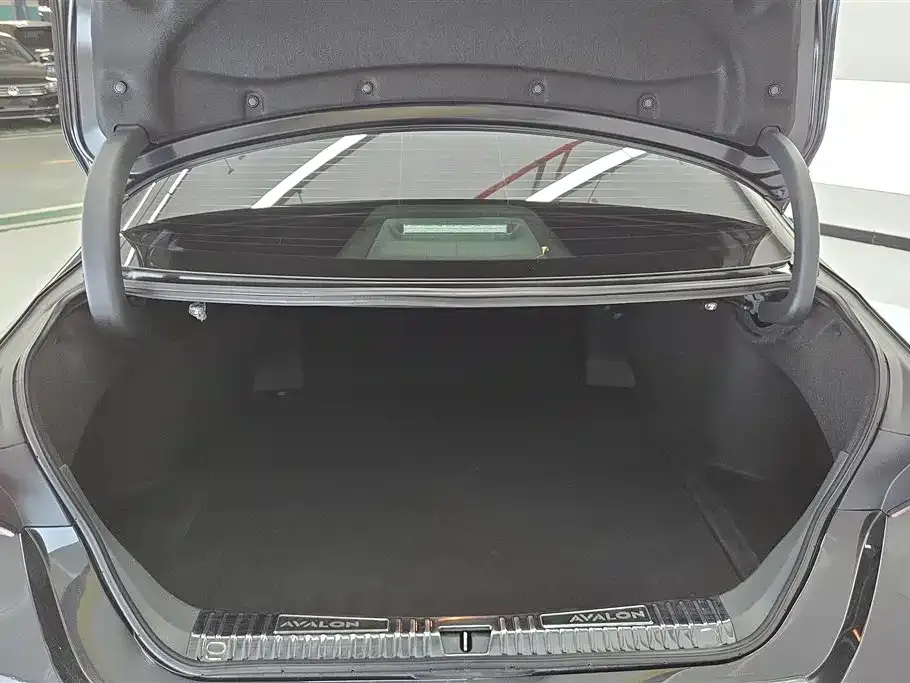 Toyota Avalon 2023 из CN, фото 2