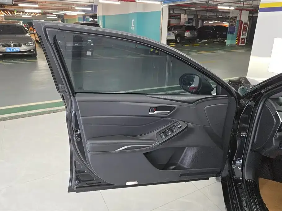 Toyota Avalon 2023 из CN, фото 7