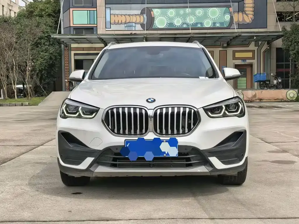 BMW X1 — фото 3