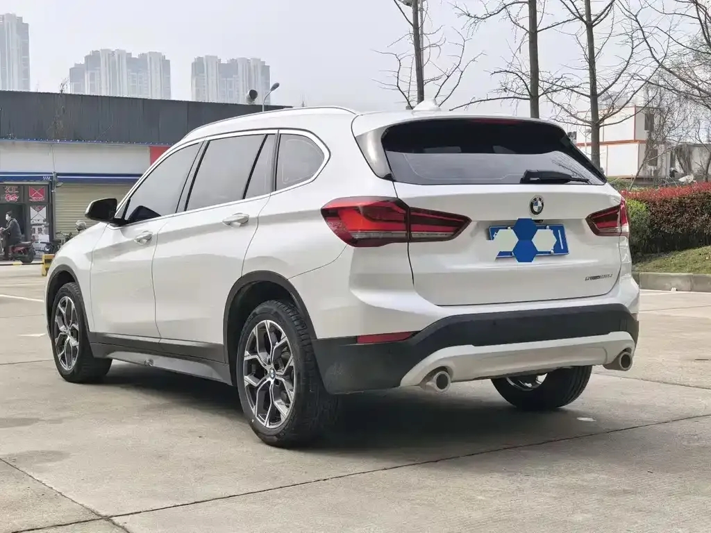 BMW X1 — фото 4